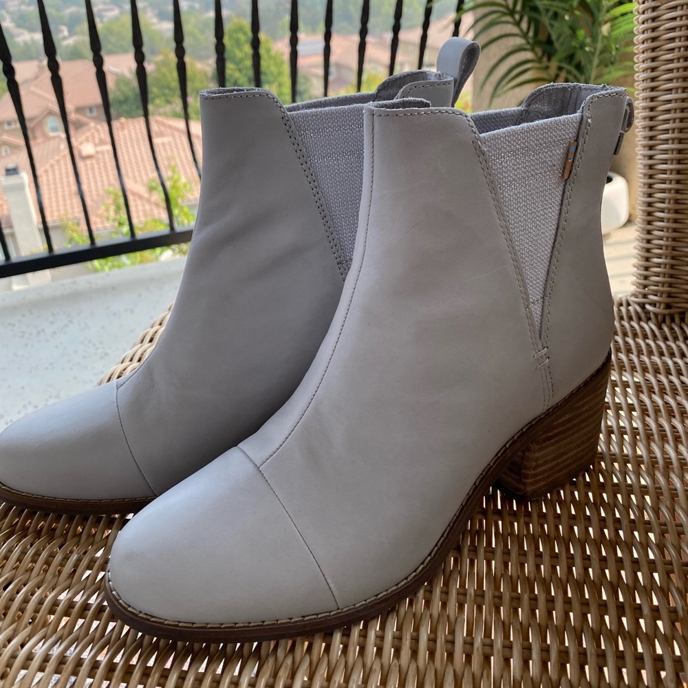 Toms booties